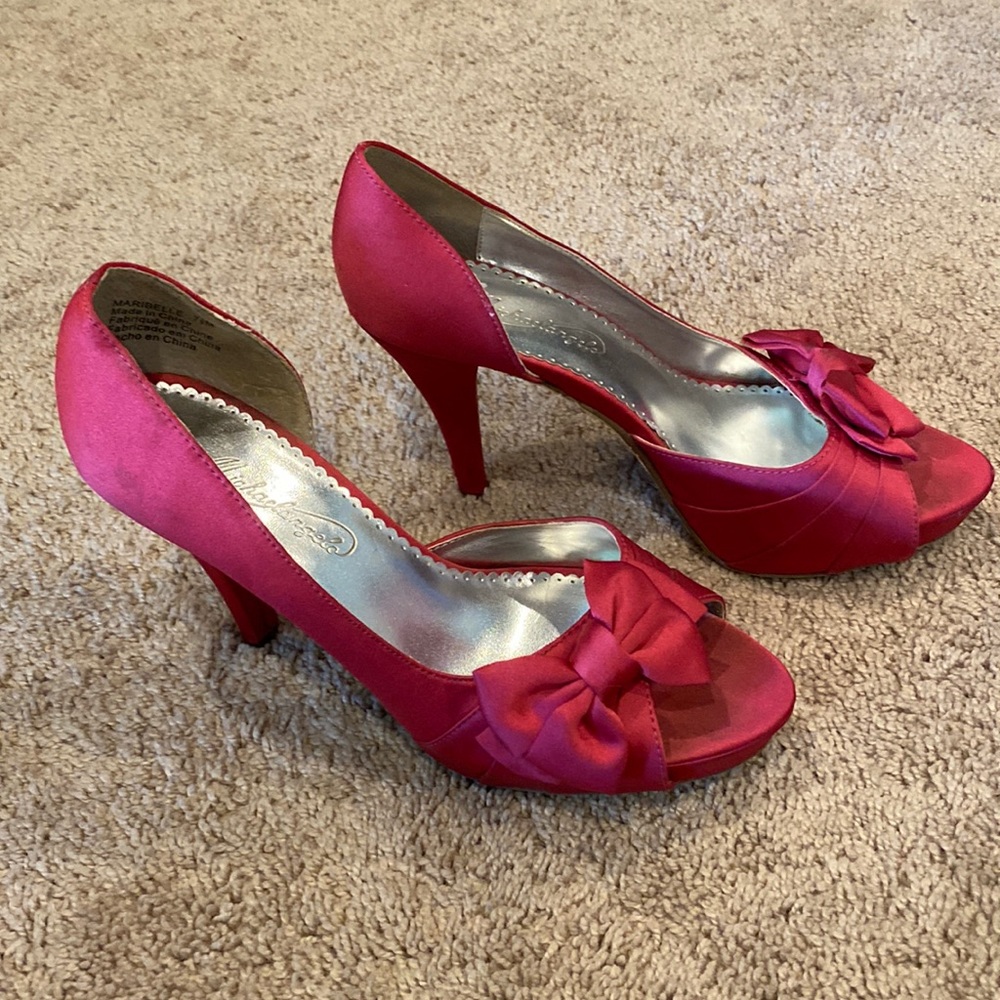 Michaelangelo Pink 7.5 Heels
